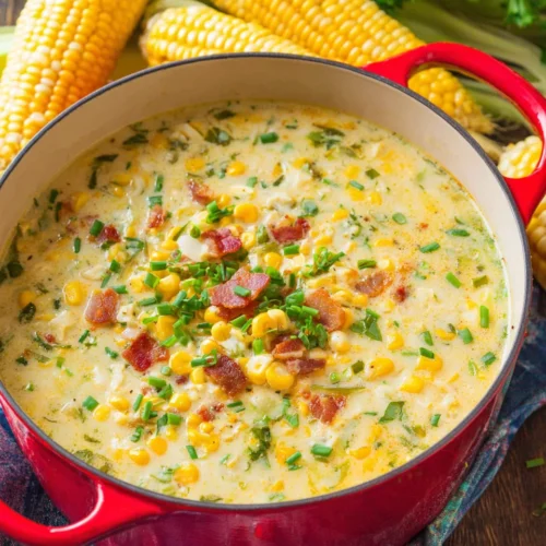 Creamy Corn Chowder: A Delightful Comfort Soup 1 Delicious corn chowder showcasing sweet corn and savory bacon.