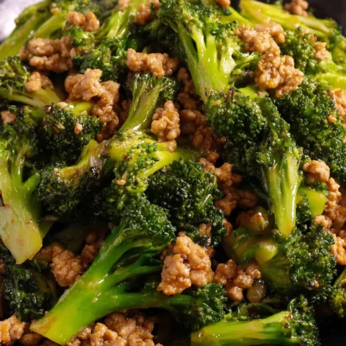 Delicious ground turkey stir fry with broccoli, a healthy family-friendly recipe.