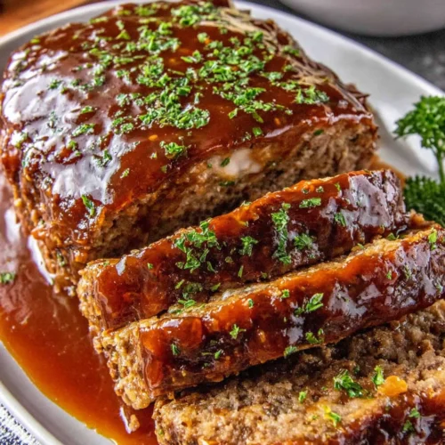Irresistible Lipton Meatloaf Recipe 1 Tasty lipton meatloaf with a savory glaze on a plate