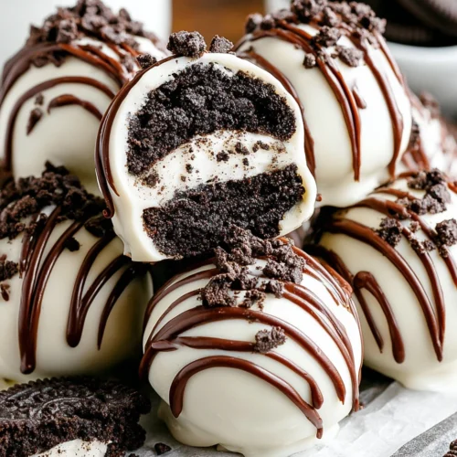 Delicious Oreo Truffles Recipe – Easy and Irresistible! 1 Delicious Oreo truffles recipe with creamy centers.