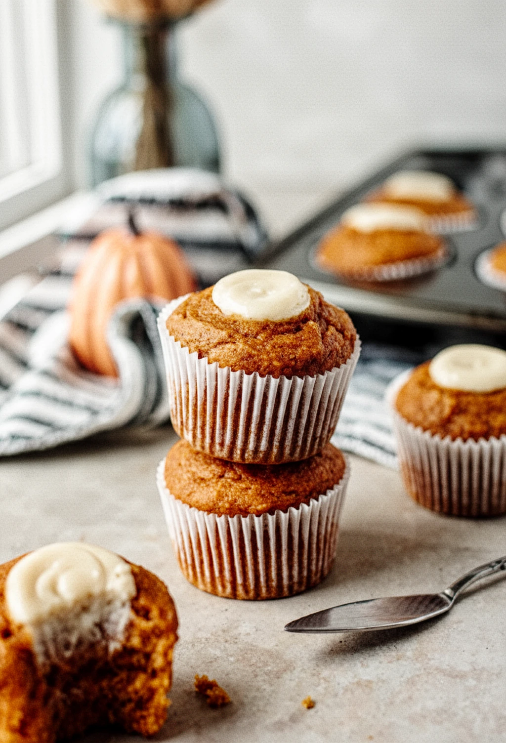 Copycat Starbucks Pumpkin Cream Cheese Muffins: Delightful and Easy